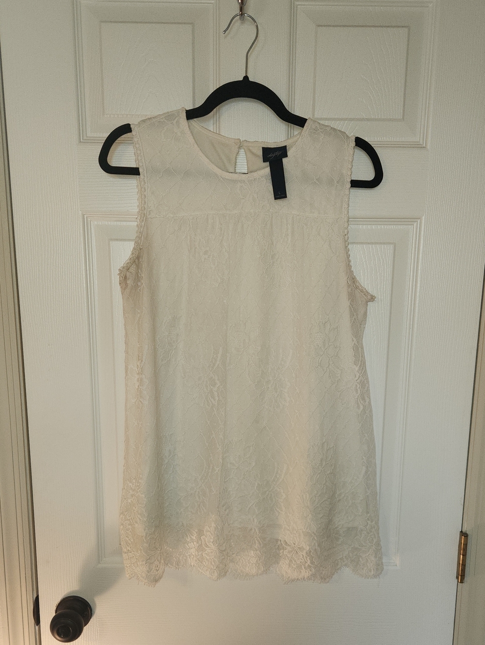 Daytrip Cream Lace Sleeveless Shift Top